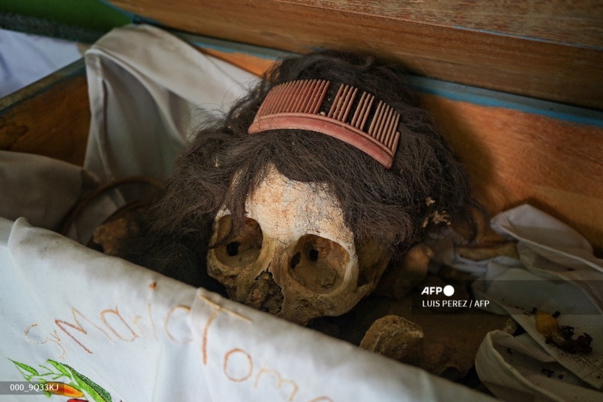 Comunidad maya retoma tradición de "limpia de huesos" tras pandemia