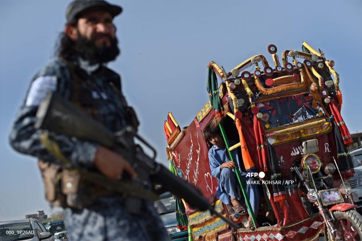Régimen talibán: viajes sí... música no