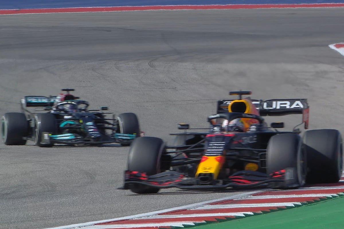 Verstappen gana GP de EU; Checo sube al podio en tercer lugar