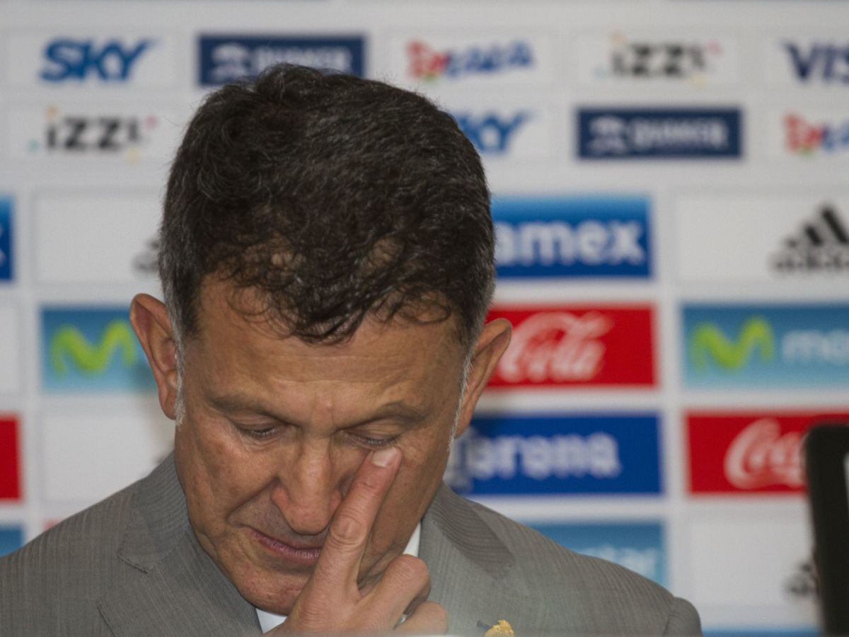 Juan Carlos Osorio hace la “Britneyseñal” al equipo rival