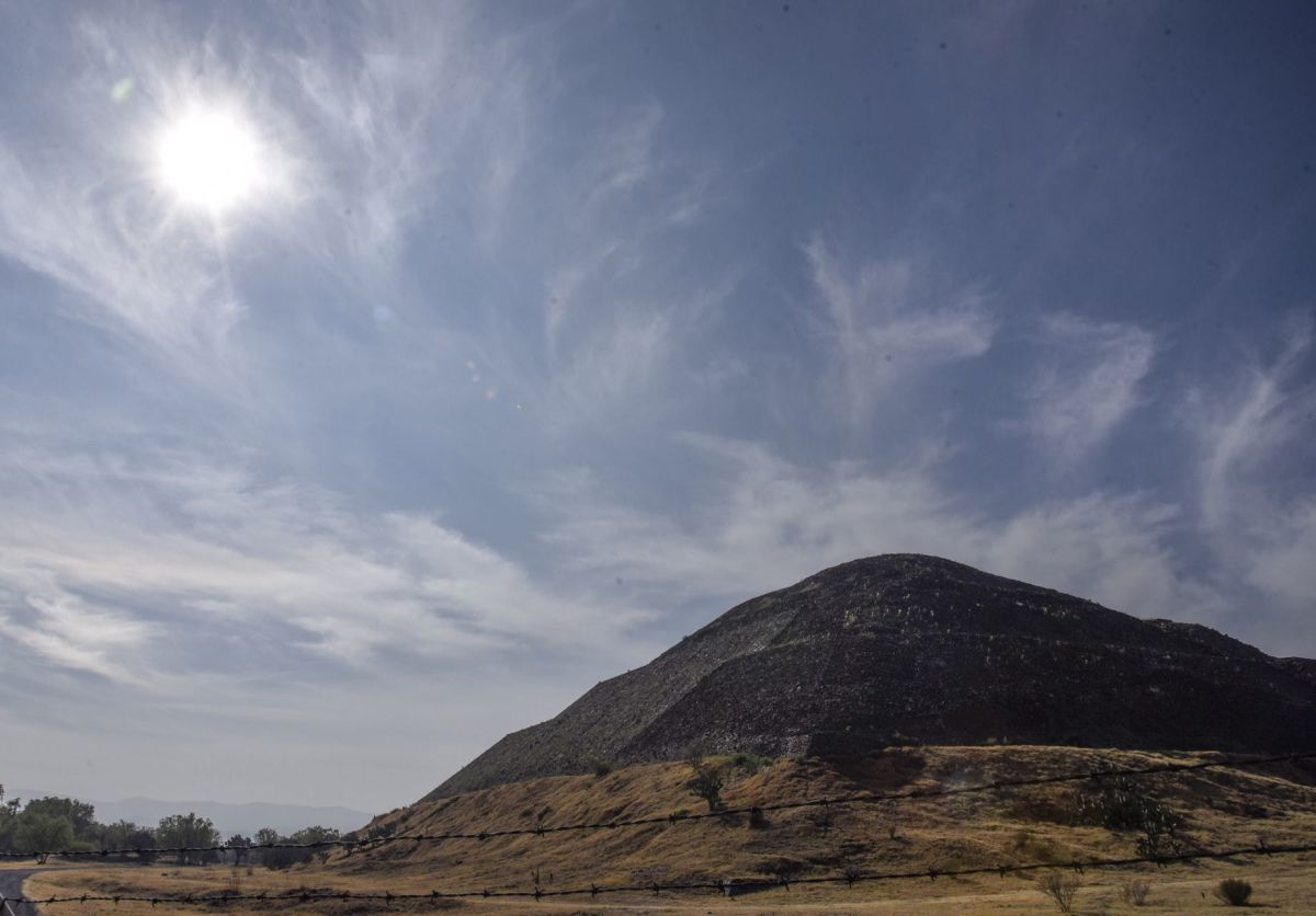 Hombre es detenido por realizar obras en zona arqueológica de Teotihuacán