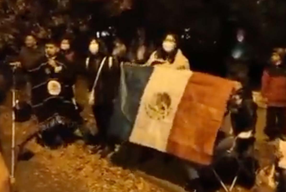 Con todo y “Cielito Lindo”, mexicanos reciben a AMLO en Washington