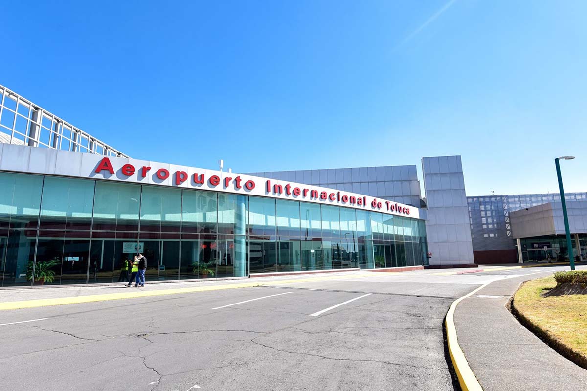 Se registra desplome de avión en Aeropuerto de Toluca