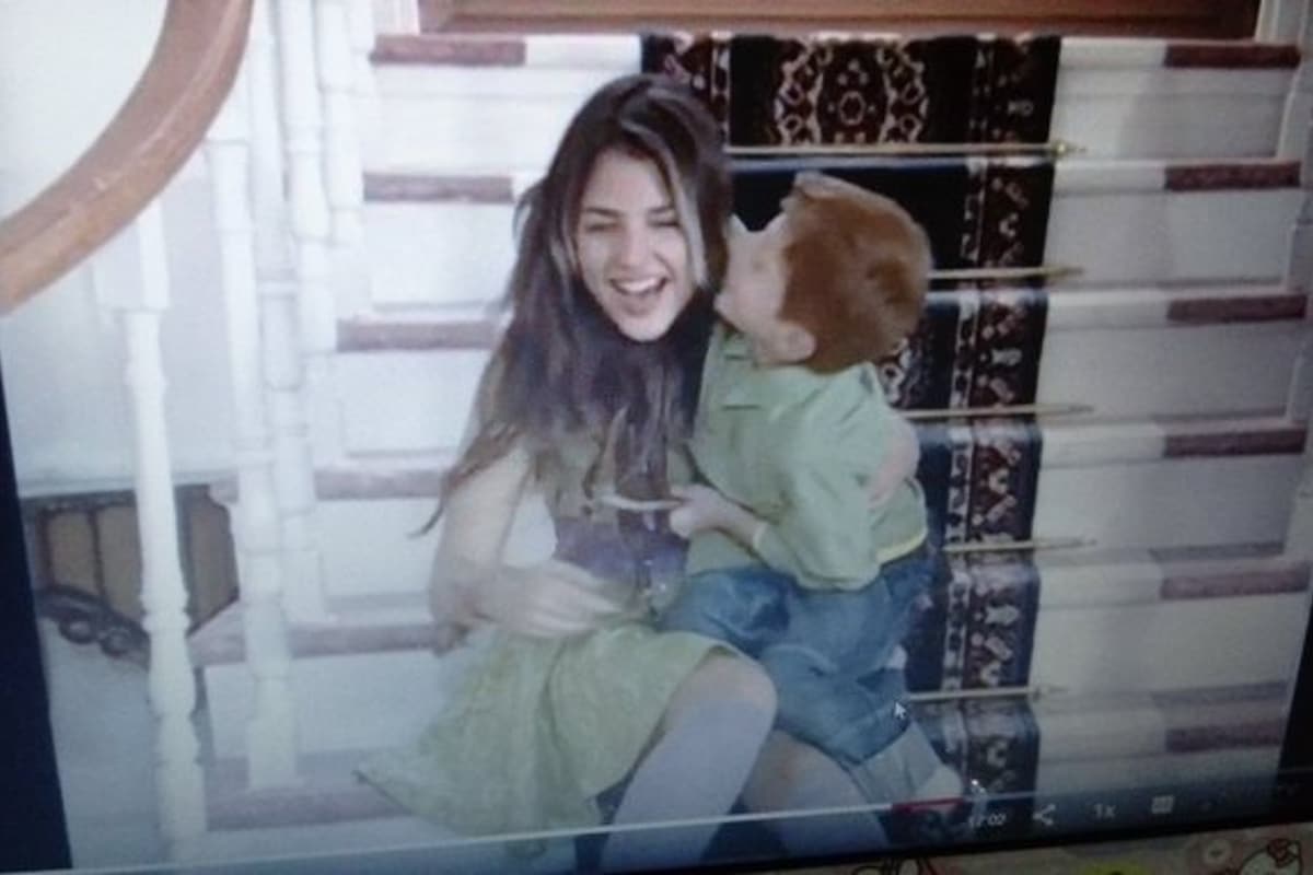 Foto: @eizamusica | Eiza González compartió pantalla con Benito Ocaña en la telenovela juvenil 'Lola, érase una vez'.
