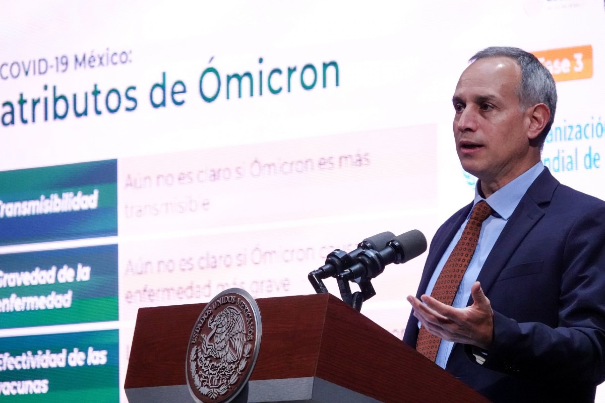 Hugo López-Gatell anunció que la pandemia de covid-19 en México suma un mes a la baja