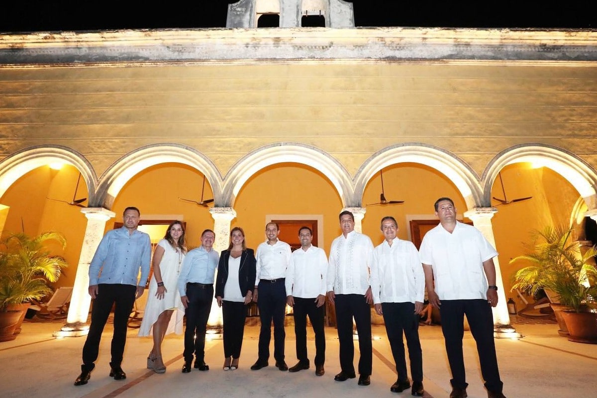 Se reúne Marko Cortés con gobernadores de su partido 