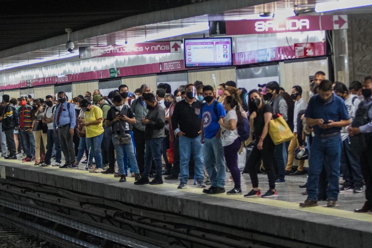 Foto: Moisés Pablo/Cuartoscuro | El servicio en la Línea 1 del Metro se normalizó luego de permanecer suspendido alrededor de 30 minutos.