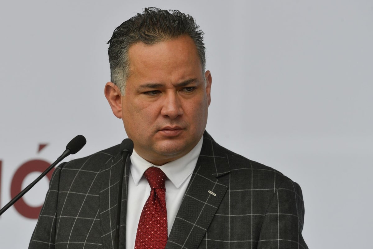 Santiago Nieto, extitular de la UIF respondió a los señalamiento de García Cabeza de Vaca.