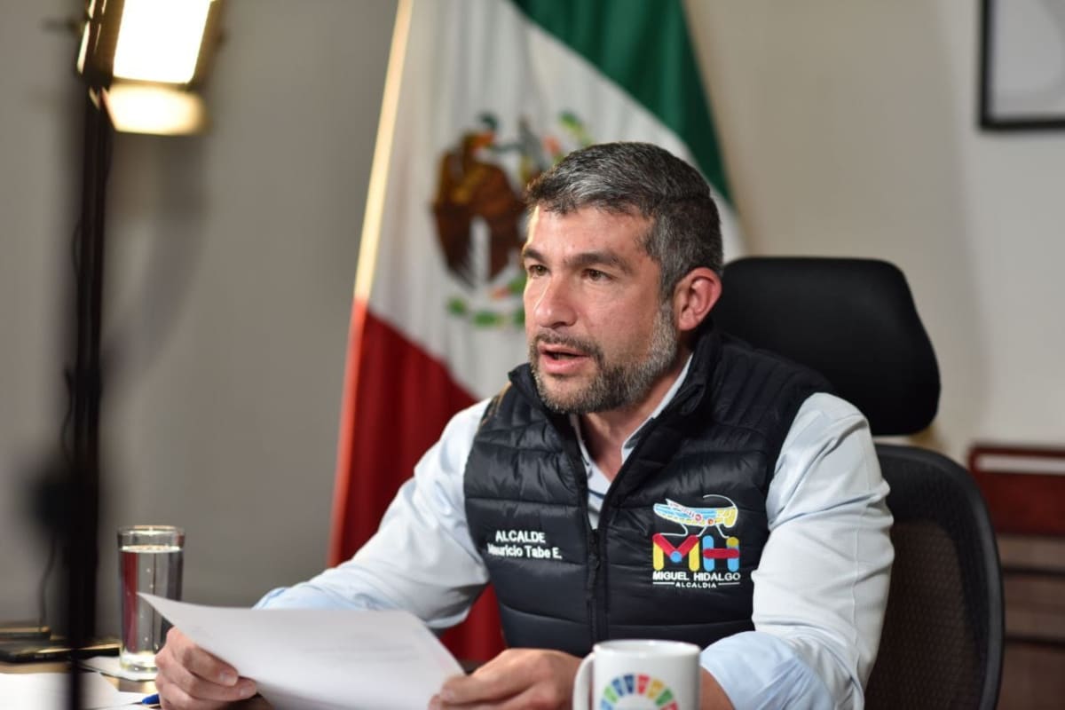 Mauricio Tabe, alcalde de la Miguel Hidalgo no respondió a las preguntas sobre la suspensión de su director de obras, César Garrido
