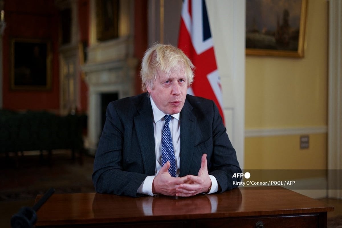 Foto: AFP | El primer ministro británico Boris Johnson confirmó el primer deceso por Ómicron en Reino Unido.