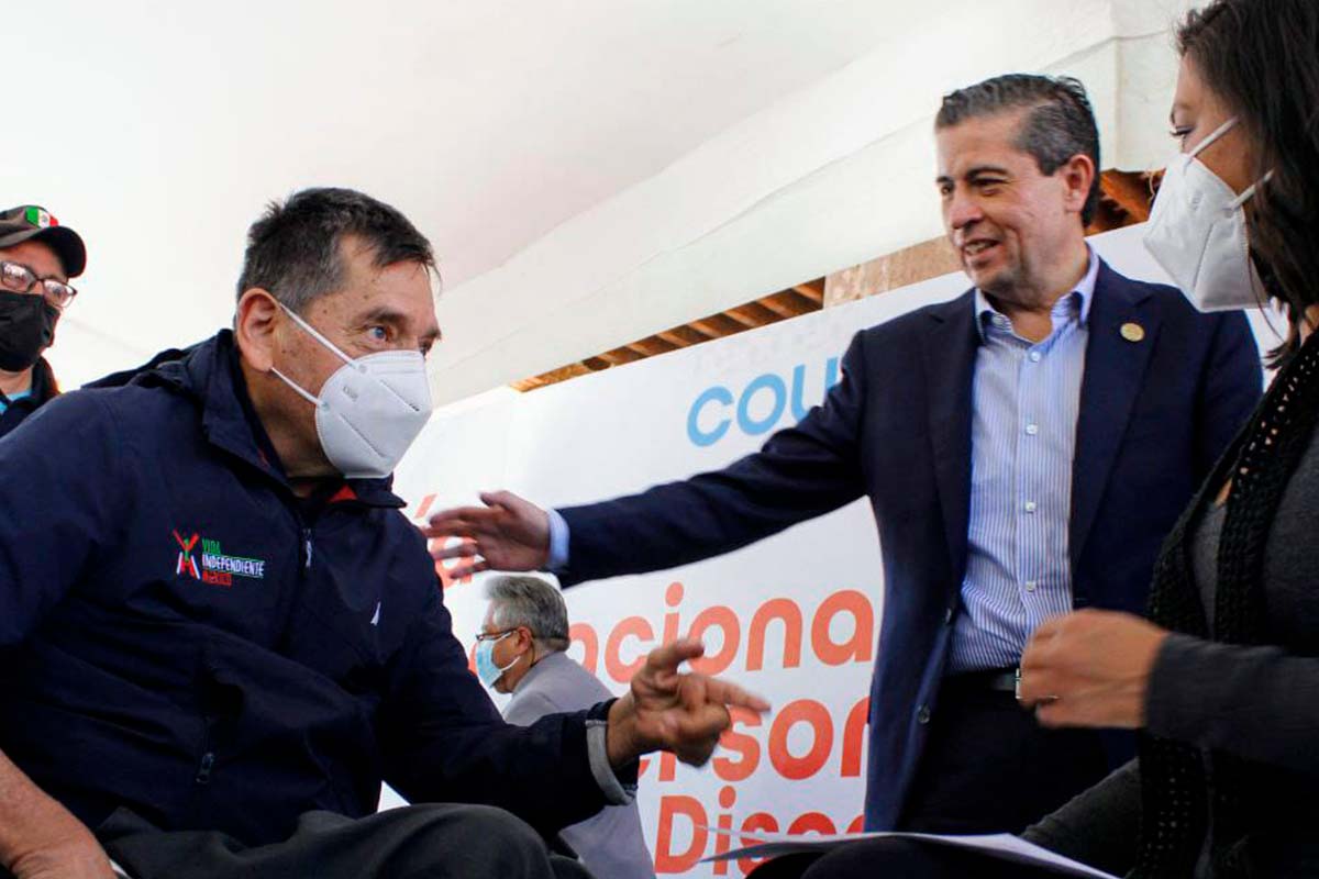 Coyoacán y Confe firman convenio para generar oportunidades para personas con discapacidad