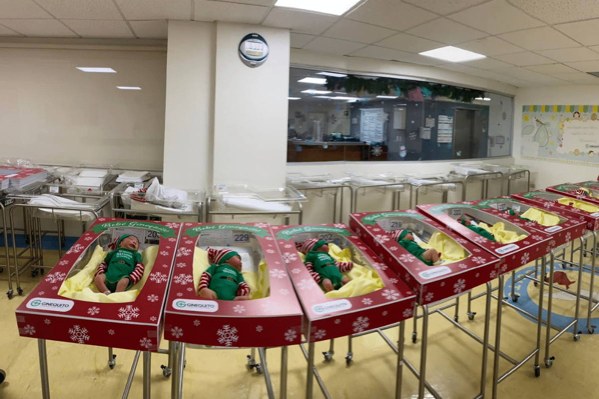 Foto: Facebook/ @Hospital Ginequito | ¡Bebés navideños!, Hospital disfraza de duendes y elfos a recién nacidos