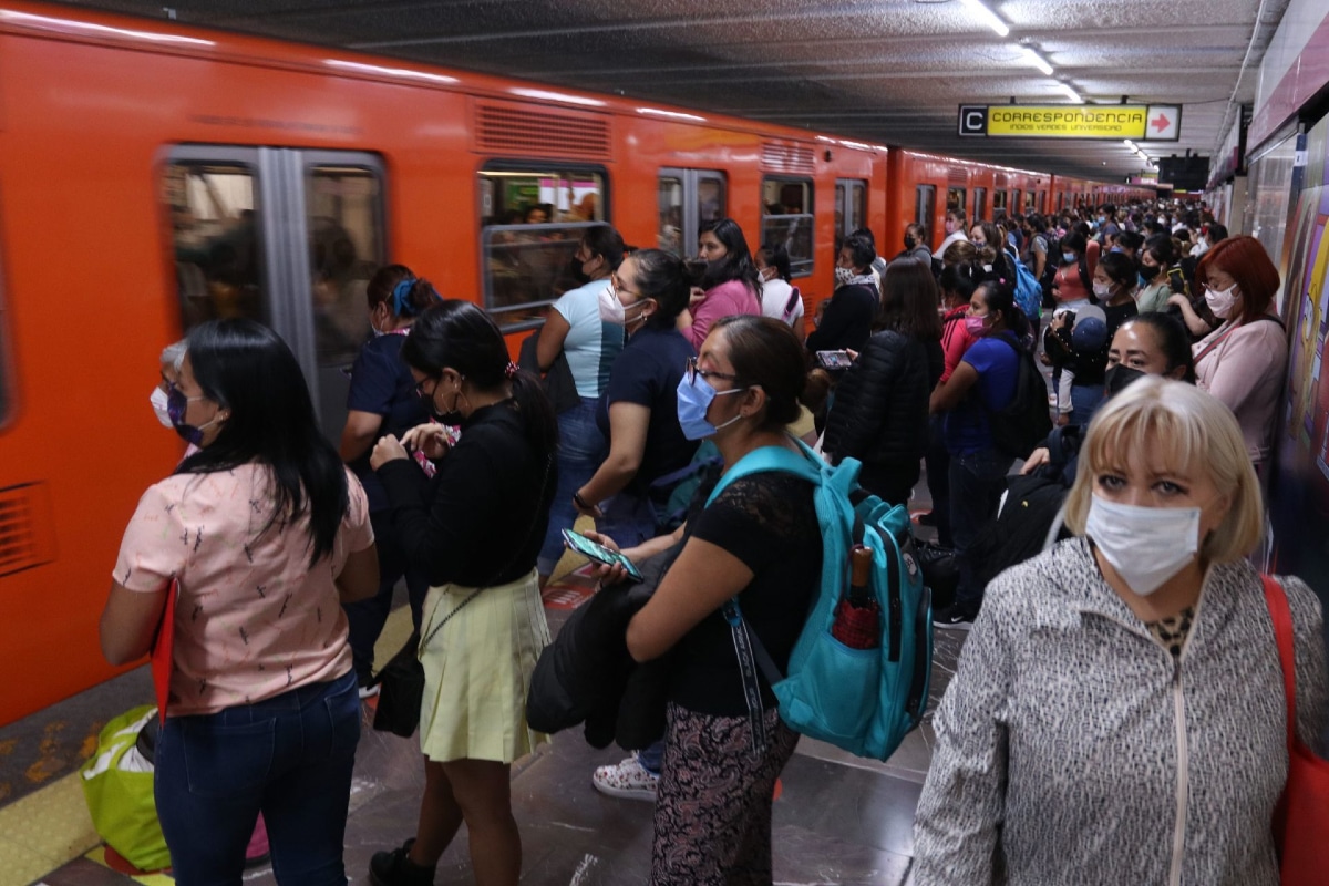 Foto: Cuartoscuro | El domingo 19 de diciembre, las Líneas 1, 2 y 3 del Metro operarán en horario especial.