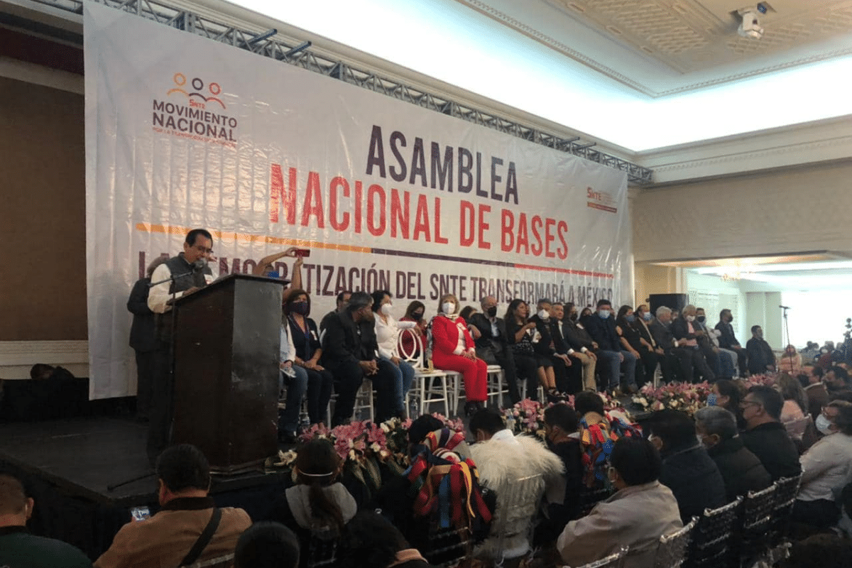 Un SNTE digno, justo y democrático, exigen 3 mil delegados magisteriales en la Asamblea Nacional de Bases del MNTS. Noticias en tiempo real