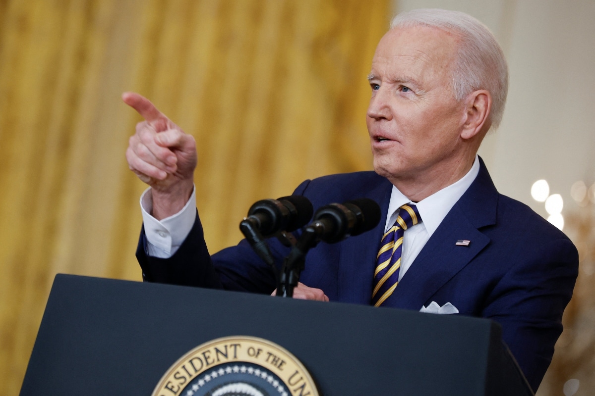 Joe Biden aseguró que la decisión de Rusia de suspender su participación en el tratado de desarme nuclear Nuevo START es un "grave error"