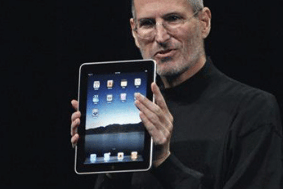 Foto: Twitter/ @weelmerMC | Hoy hace 12 años Apple lanzó el iPad