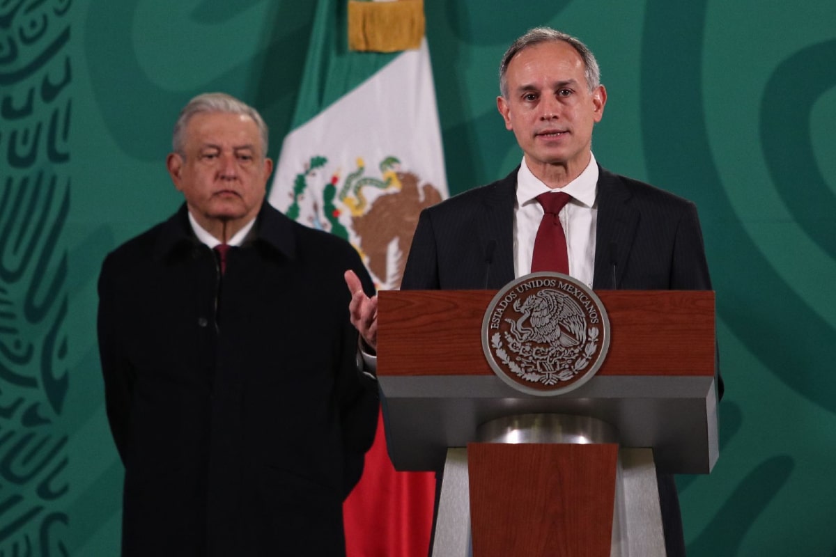 Foto: Cuartoscuro | López Obrador acompañado de Hugo López Gatell, subsecretario de Prevención y Promoción a la Salud.