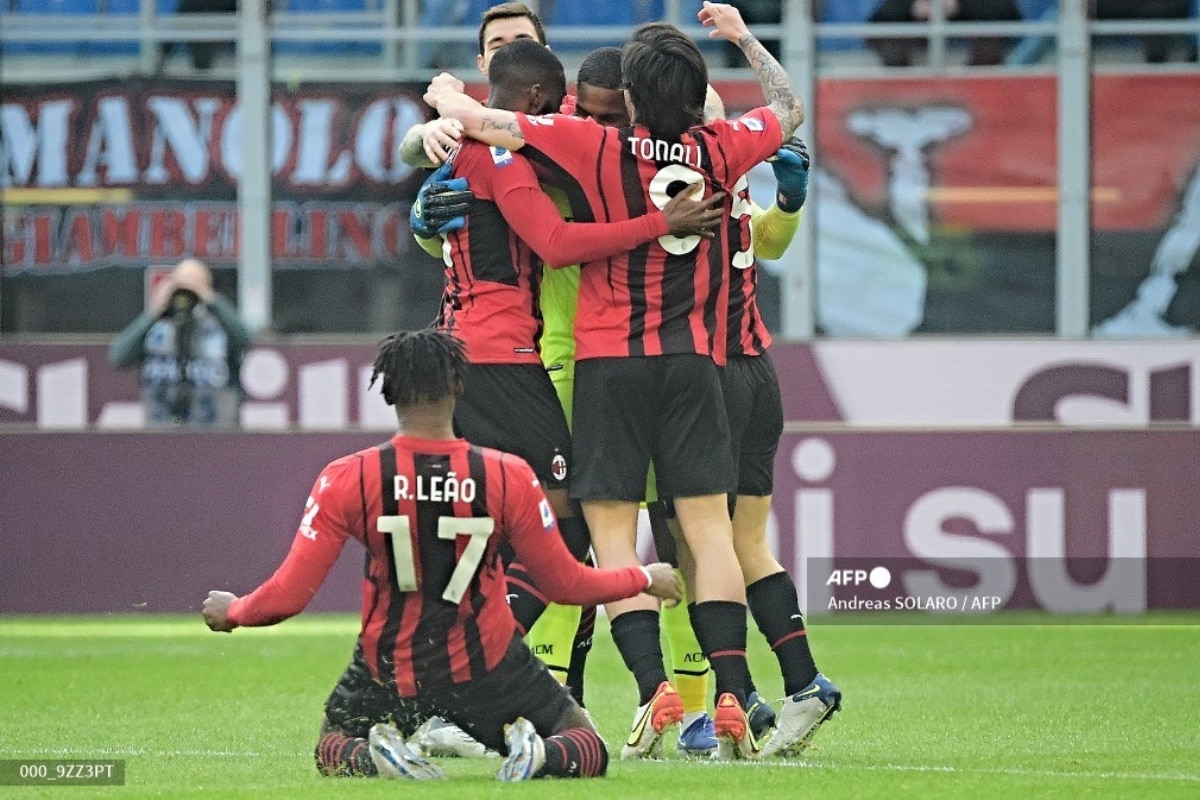 Milan lidera Serie A tras ganar a Sampdoria; Atalanta y Juventus empatan