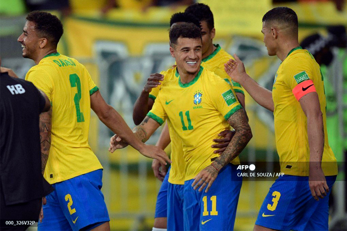 Brasil golea 4-0 a Chile y deja en jaque el sueño mundialista