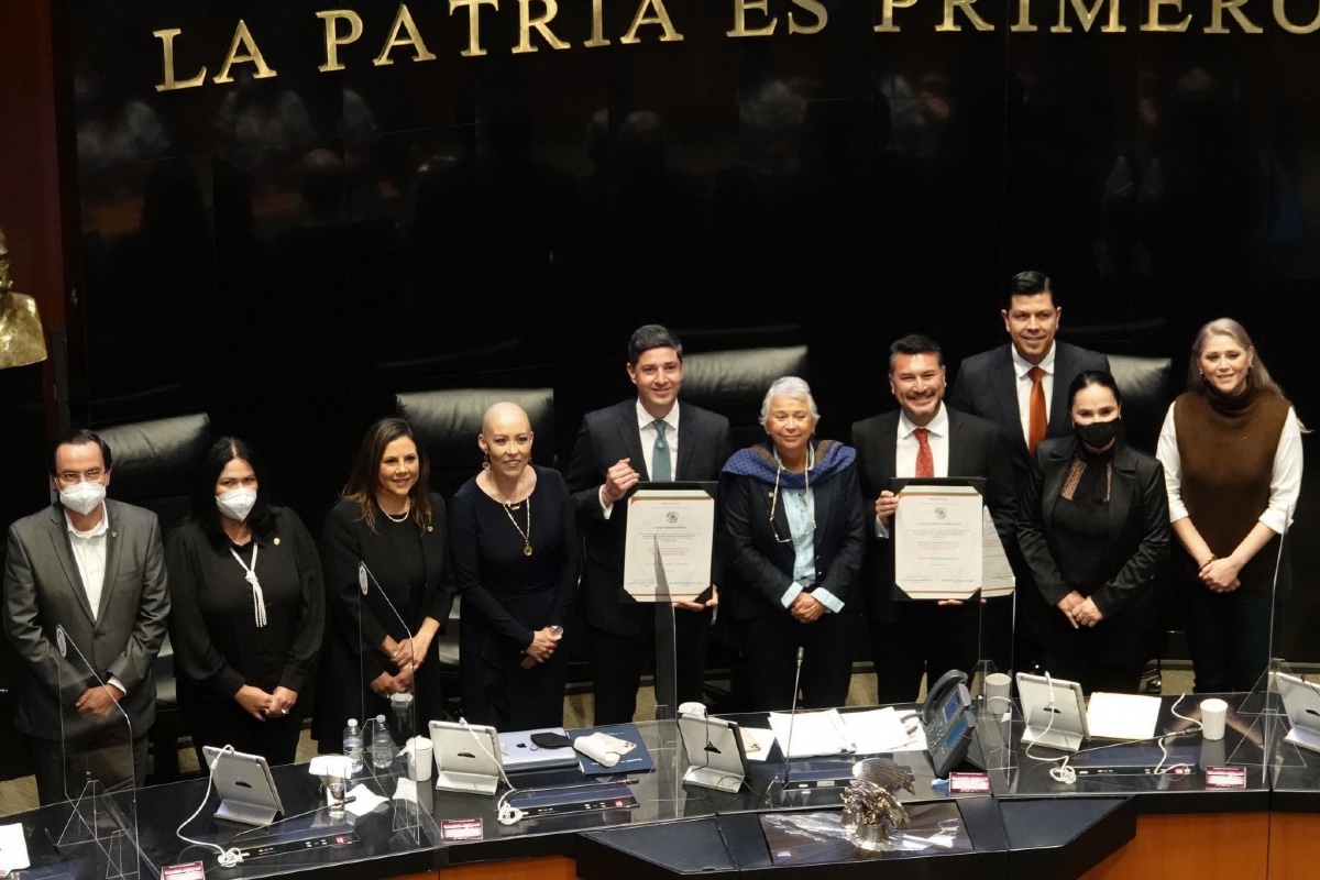 Ratifica Senado a embajadores en Haití y Perú