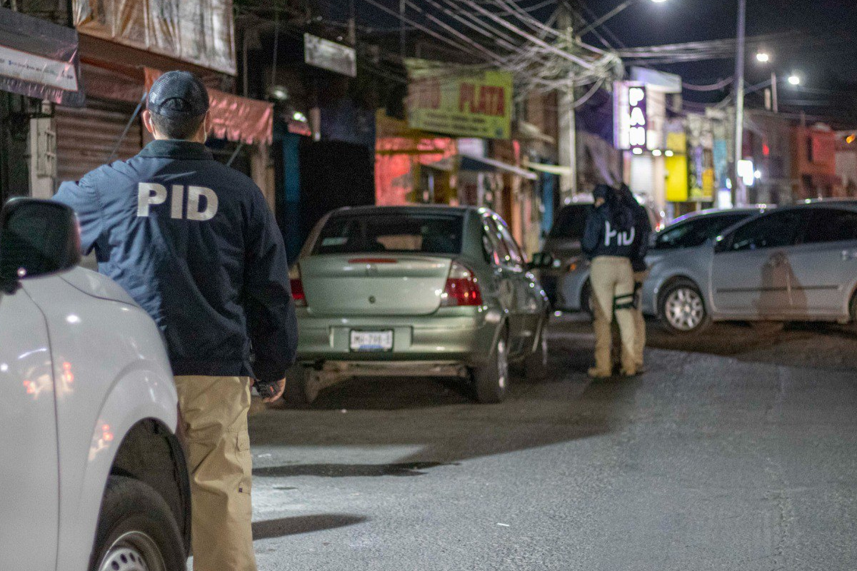 La Fiscalía de Querétaro informó que cateó 8 domicilios más por la riña en La Corregidora.