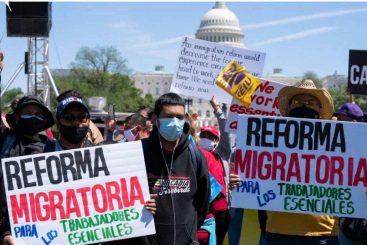 Biden llama al Congreso a aprobar la reforma migratoria "de una vez por todas"