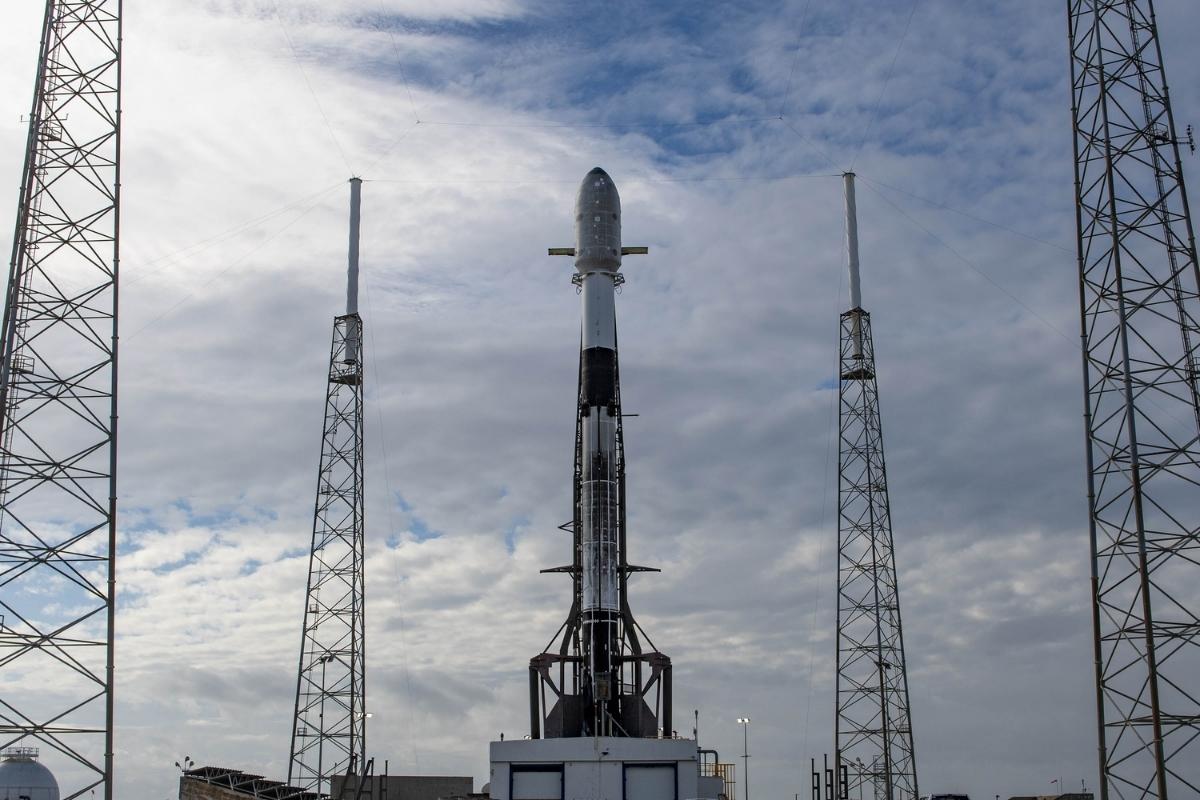 ¡SpaceX memiliki sejarah!  Suma 2 juta satelit Starlink tras su ltimo lanzamiento