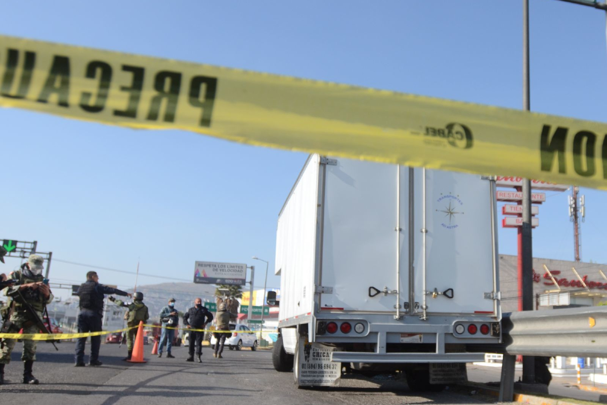 Balacera en la autopista México Querétaro dejó una persona muerta y un lesionado.