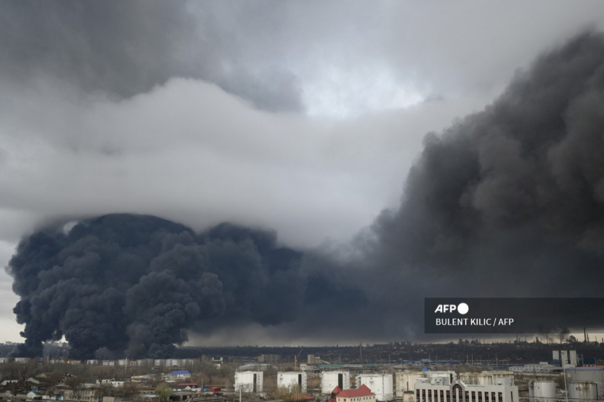 Foto: Twitter/ @AFPphoto | Ucrania denuncia "masacre deliberada" de civiles y Rusia bombardea Odesa
