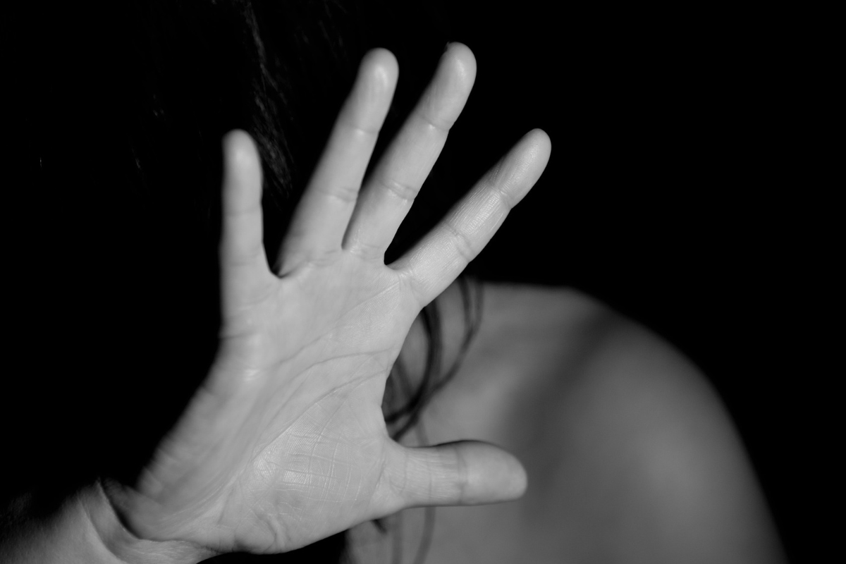 Foto: Foto ilustrativa de Pixabay | Después de asistir a una fiesta una joven fue abordada por 4 hombres que procedieron a secuestrarla, asaltarla y abusar de ella.