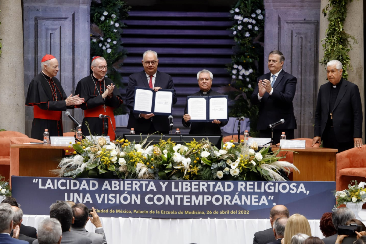 Marcelo Ebrard agradeció el apoyo del Vaticano para conseguir insumos médicos.