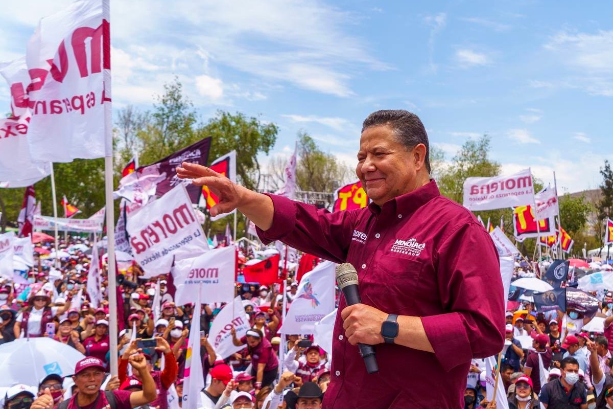 Con movimiento imparable, Julio Menchaca Salazar cierra campaña estatal en Pachuca