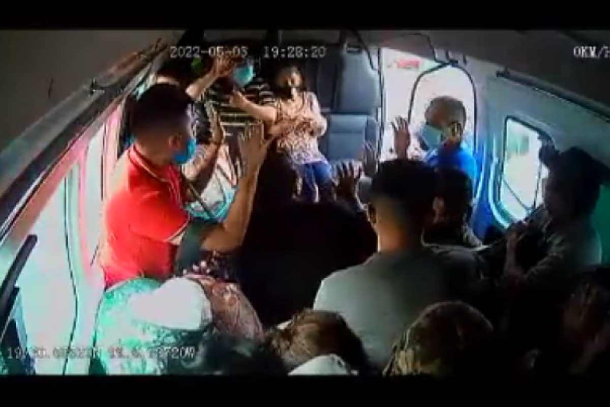 Los pasajeros libraron un asalto gracias a policías encubiertos.