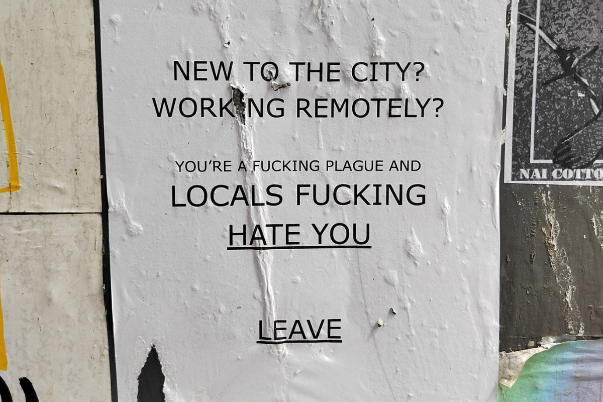 Foto : Twitter/ @DianizGreen | “Los lugareños te odian, vete”, Residente de la Roma deja mensaje a extranjeros