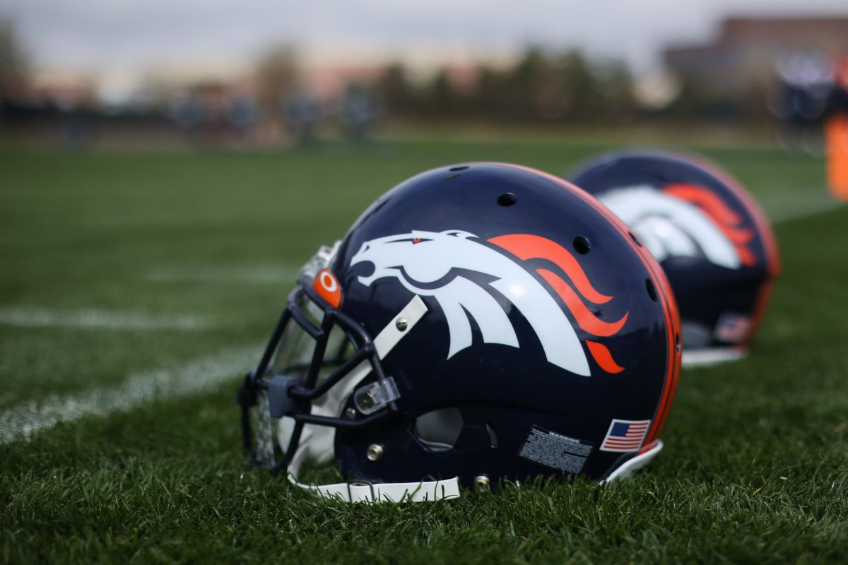 Foto:Twitter/@BroncosOffField|Heredero de Walmart compraría al equipo de los Broncos de Denver