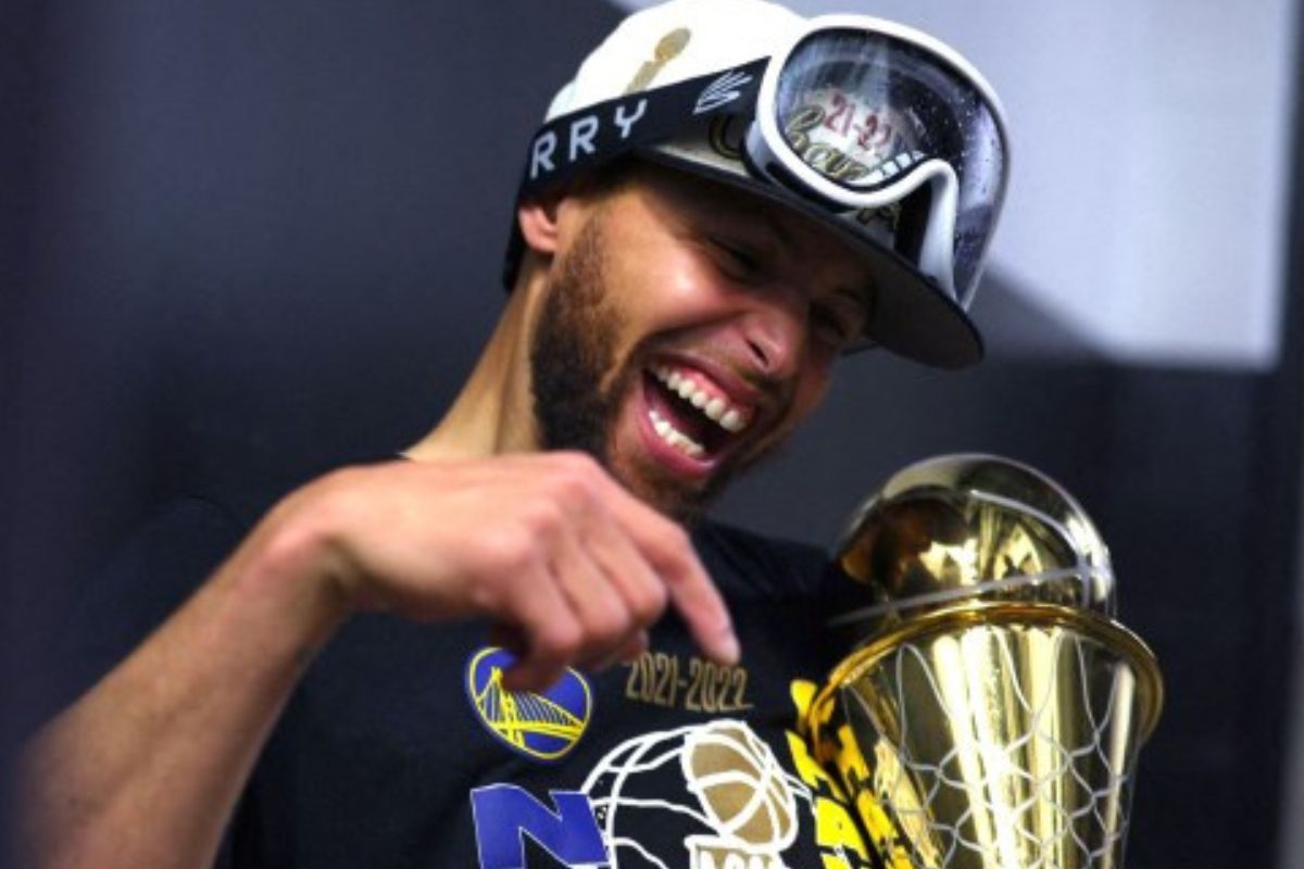 Foto:AFP|Stephen Curry, elegido por primera vez MVP de las Finales de la NBA