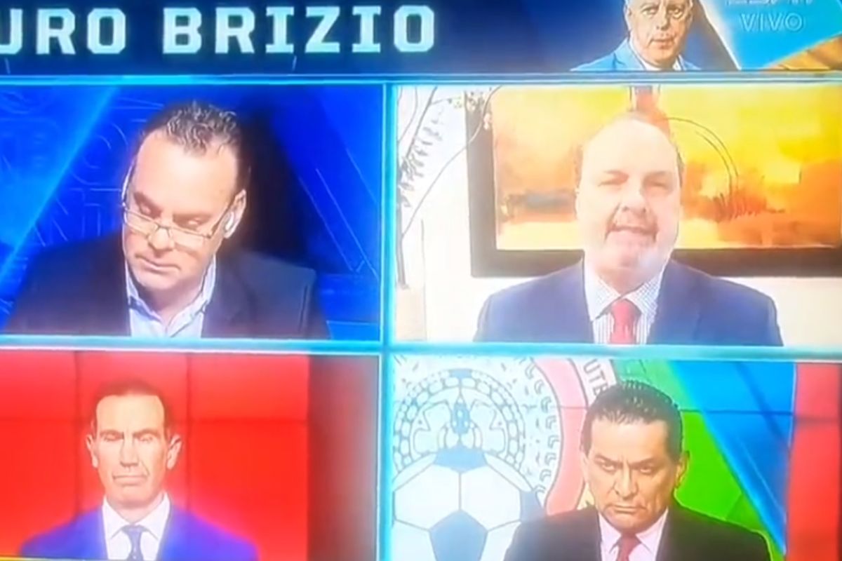 Foto:Captura de pantalla|¡Se vale sobar! Roberto Gómez Junco arremete contra el futbol mexicano