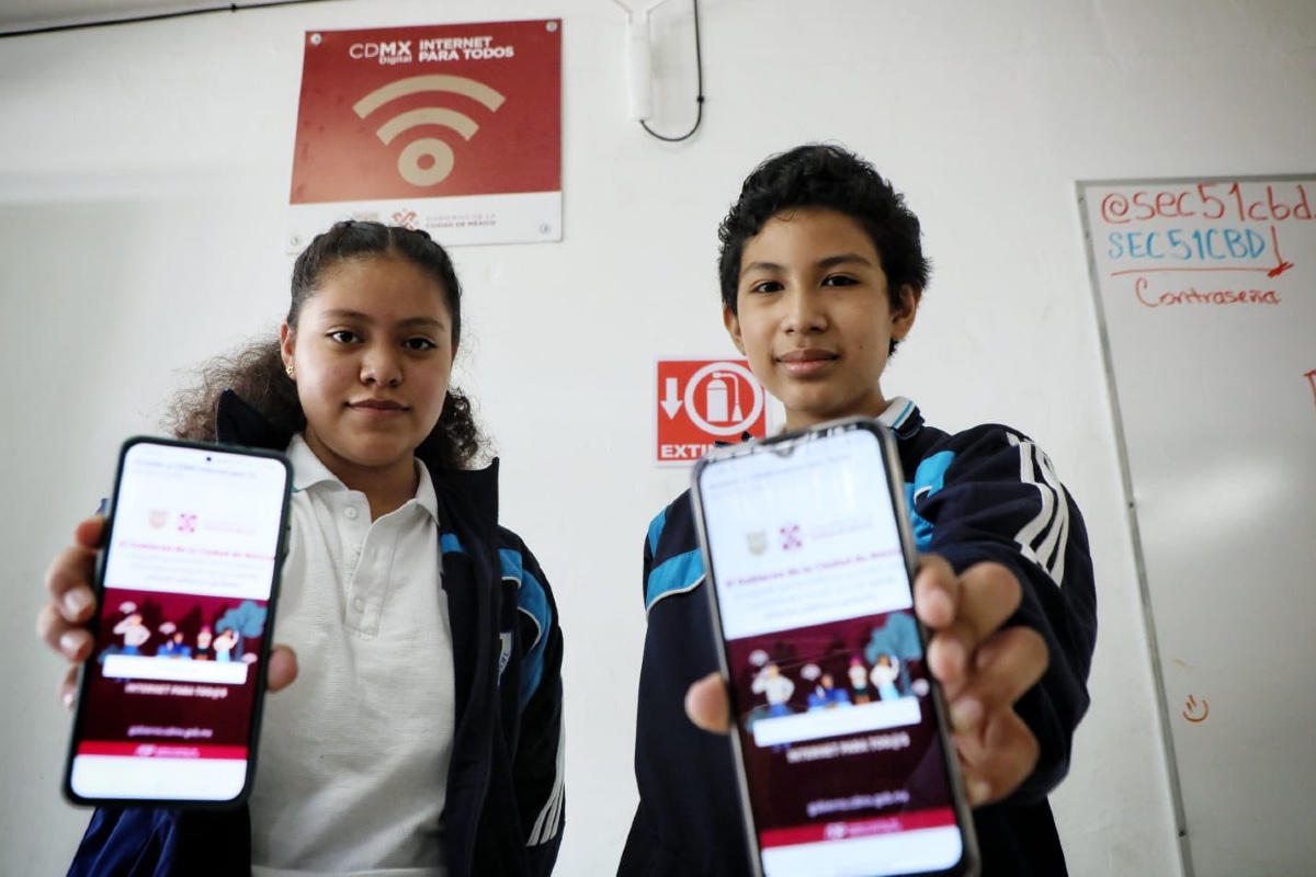 Instalan wifi gratuito en 857 escuelas de la capital