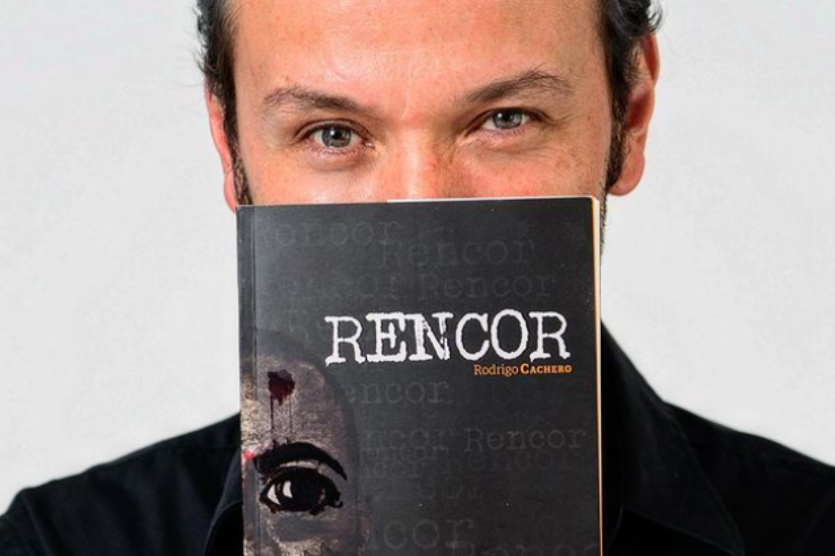 Foto: Instagram / @rocachero | “Un sentimiento añejado” Rodrigo Cachero recorre el ‘Rencor’ en su nuevo libro
