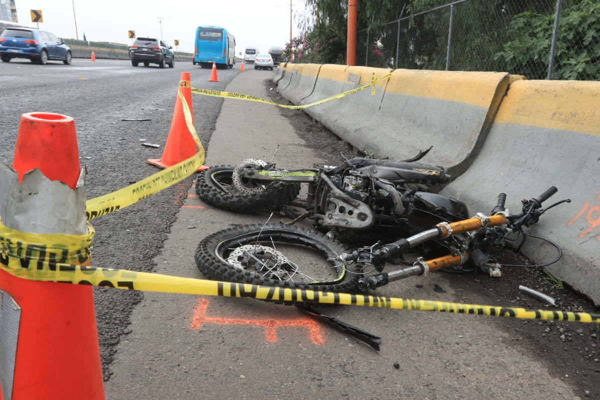 Choque en la alcaldía Azcapotzalco deja dos motociclistas muertos.