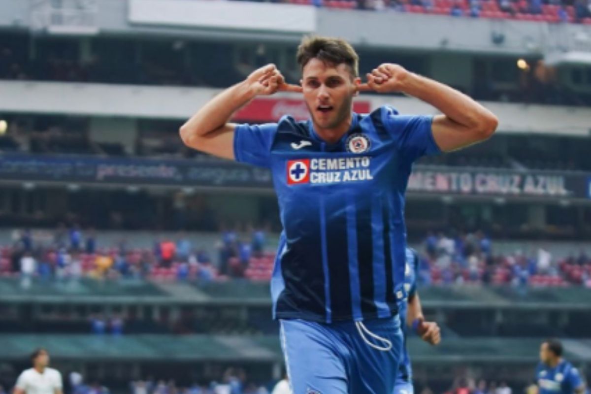 Foto:Instagram/@sant.gimenez|Video: Santiago Giménez vive sus últimos momentos con el Cruz Azul