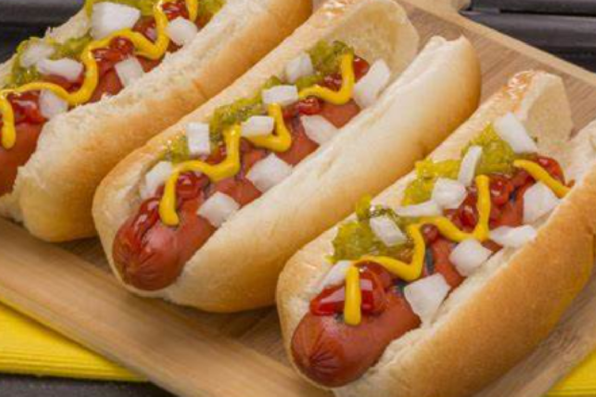 Un estudio realizado por la Universidad de Michigan reveló que por cada hot dog se restan 36 minutos de vida