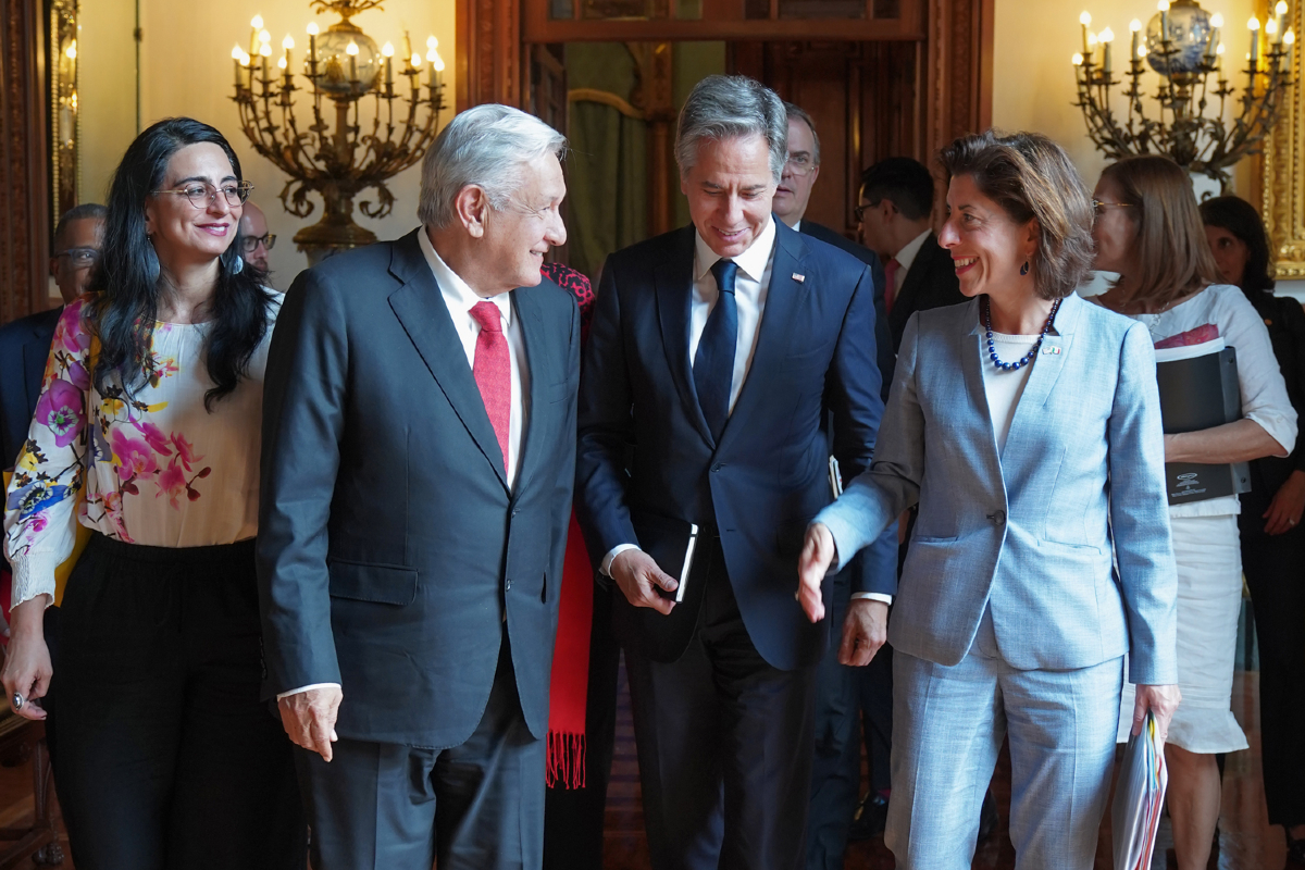 López Obrador en reunión con Blinken en Palacio Nacional.