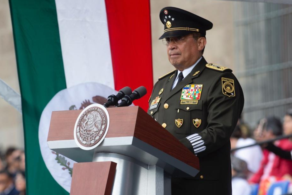 El titular de Sedena reiteró el compromiso de las Fuerzas Armadas con México.