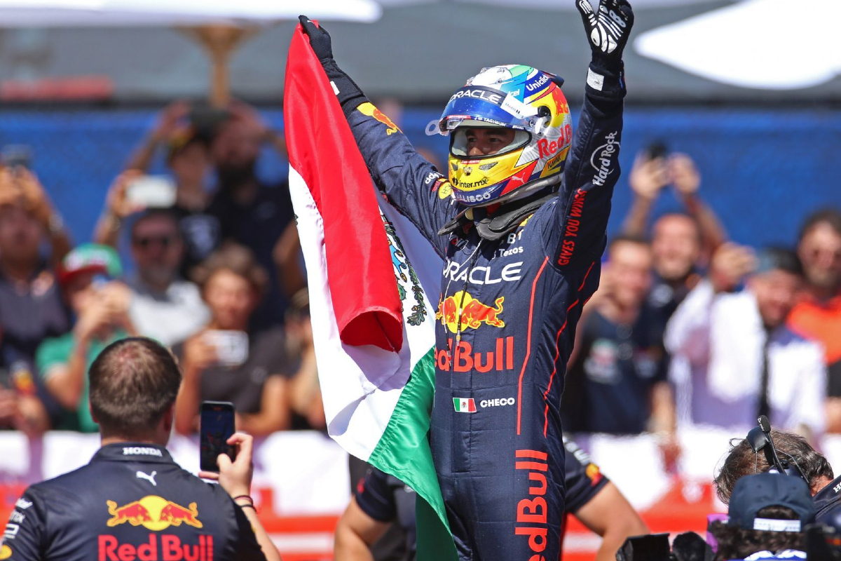 Checo Pérez se dijo ilusionado por el Gran Premio de México que se correrá este domingo.