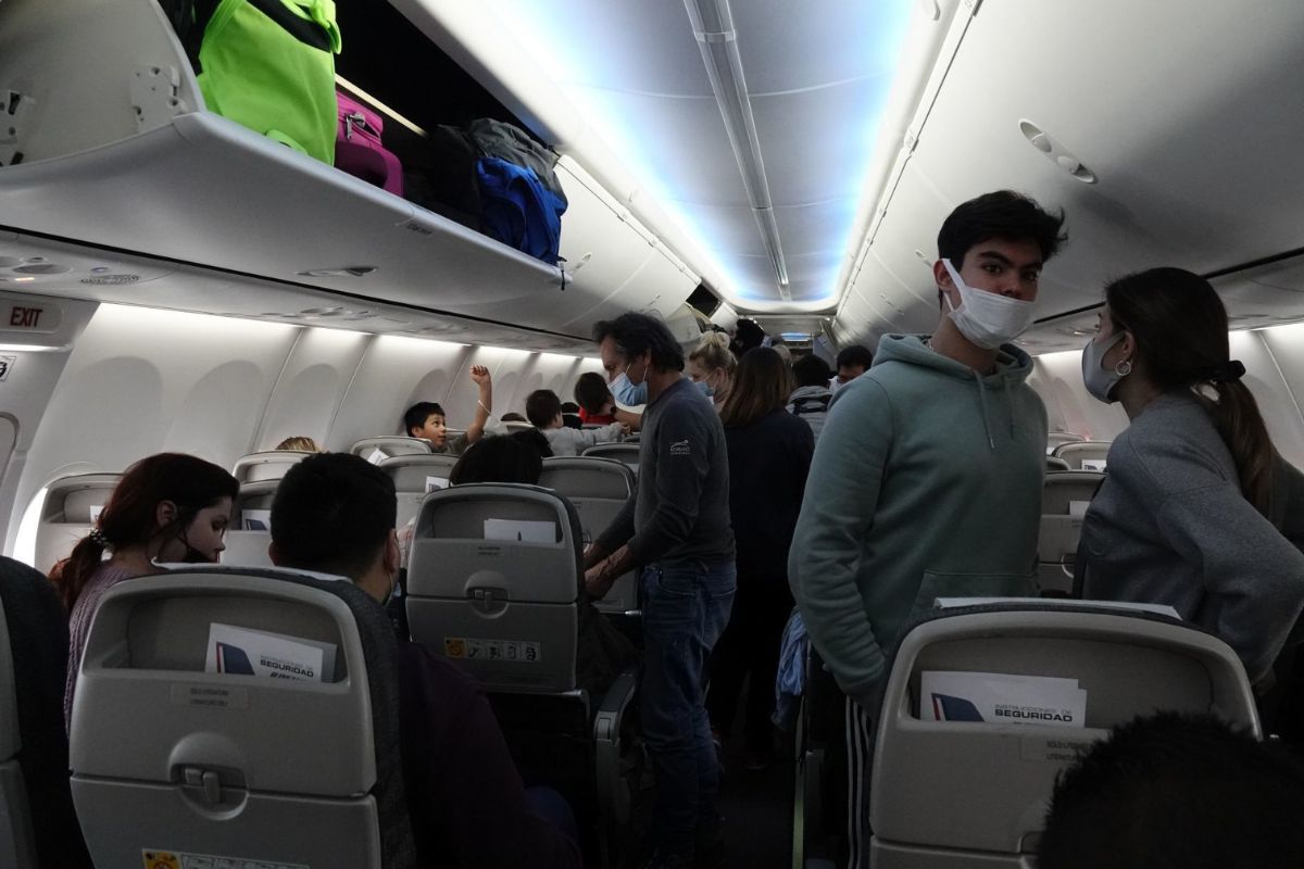 Foto:Cuartoscuro|¿Qué opinan los viajeros de la cancelación del cubrebocas en los aviones?