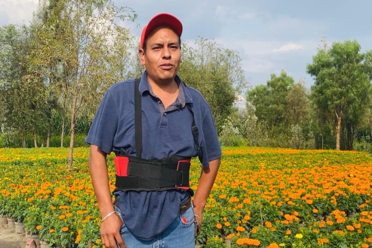 Freddy Flores es uno de los 416 productores de Tláhuac y Xochimilco que son beneficiarios del programa Altépetl