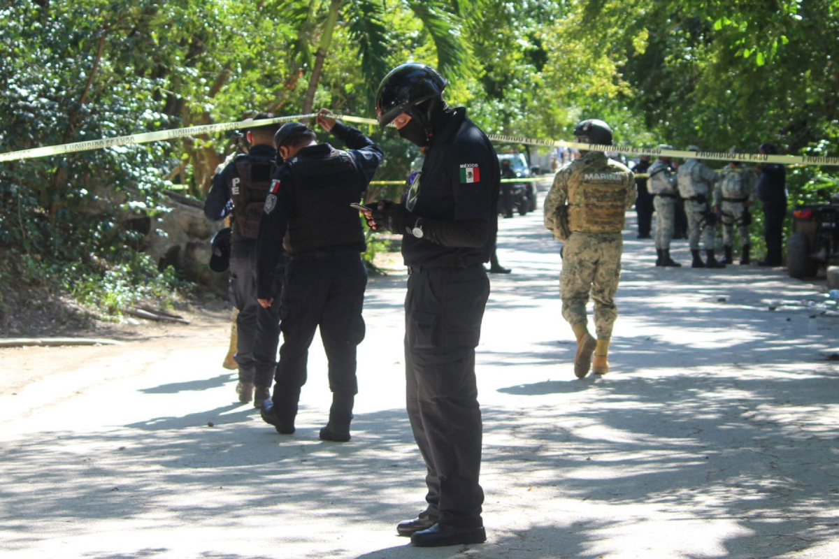 Extranjero dispara a policía para evitar detención, en Tulum.