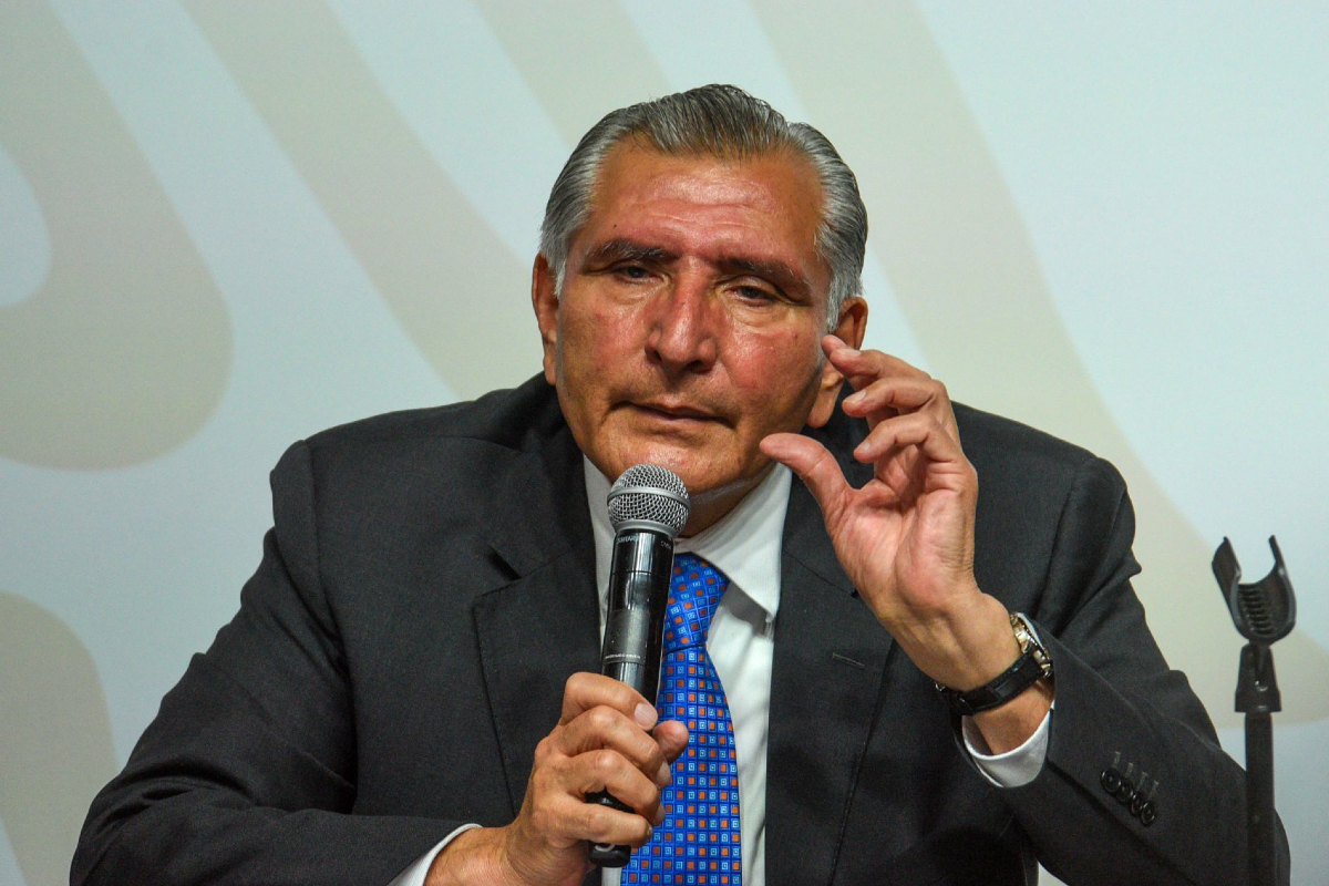 Adán Augusto López calificó de "caricatura de marcha" la movilización a favor del INE.