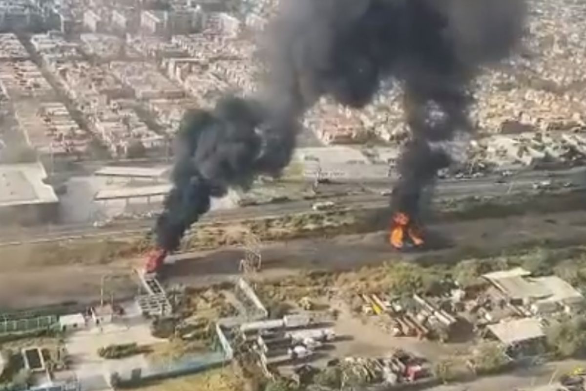 Foto:Captura de pantalla|VIDEO: Reportan incendio de respiraderos de combustible en El Chamizal